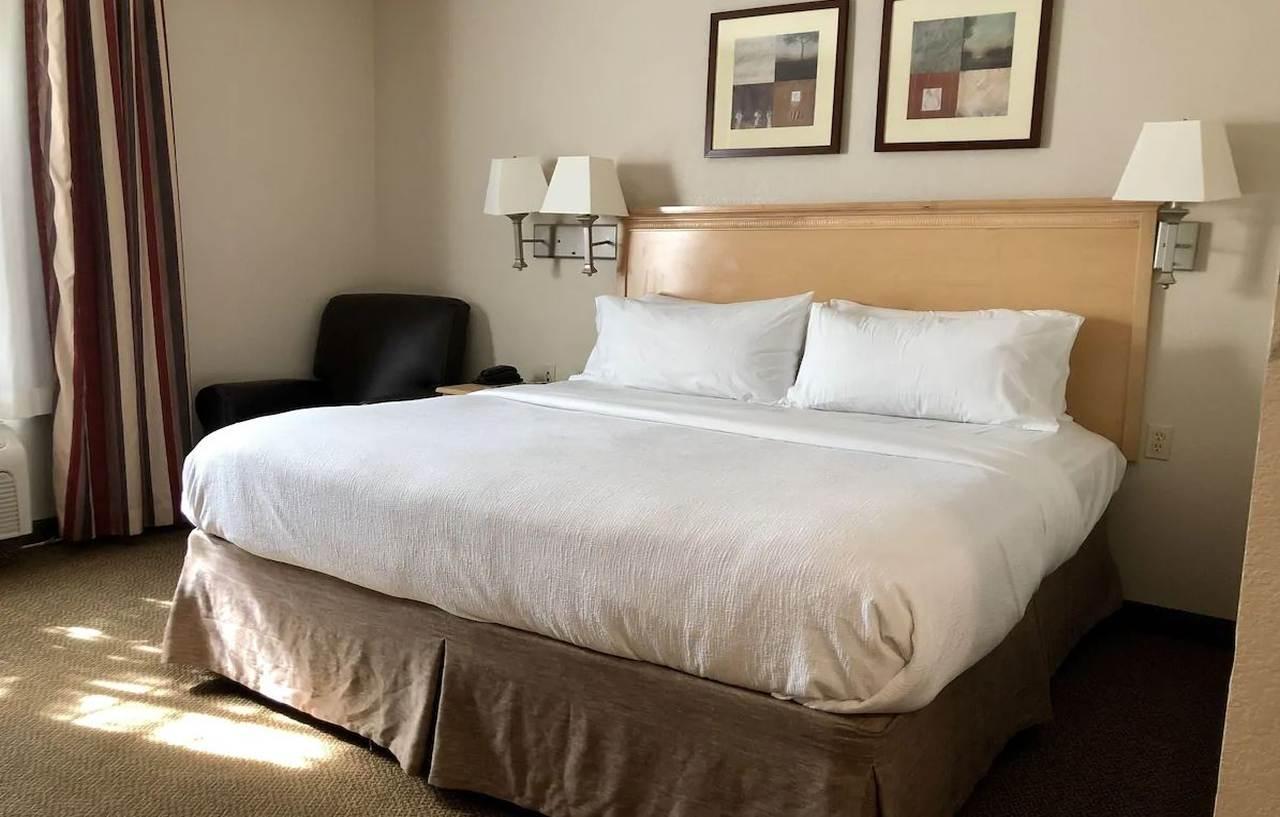 Candlewood Suites Houston The Woodlands By Ihg Экстерьер фото